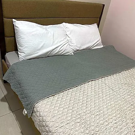 Lavish One Bedroom Unit