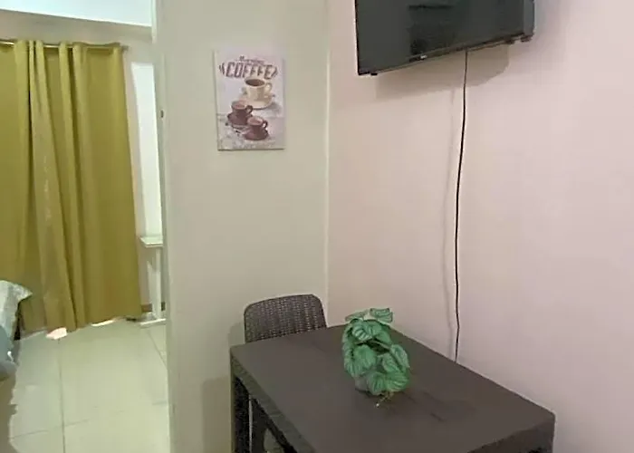 Hotel Lavish One Bedroom Unit