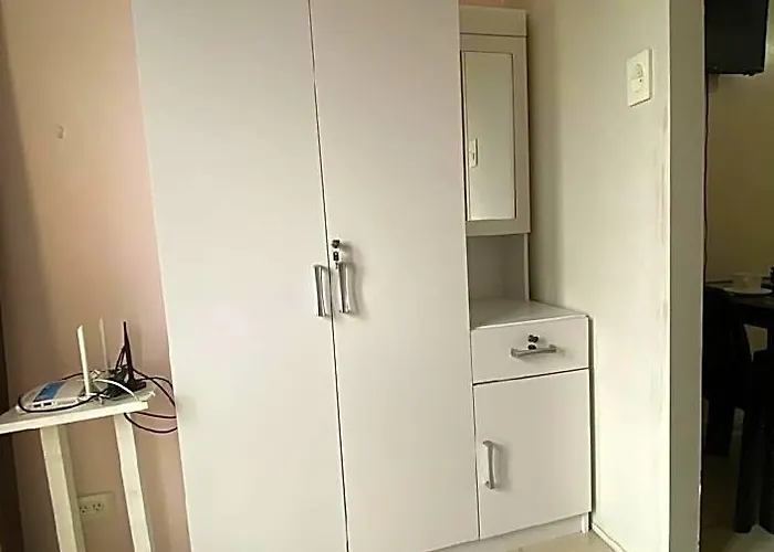 Lavish One Bedroom Unit Hotel
